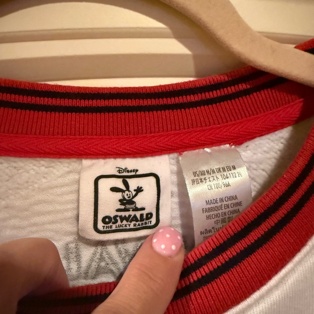 Disney 100 Collection Oswald sweatshirt - Picture 4 of 7
